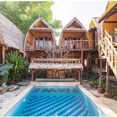 Deep House Bungalows Gili Trawangan Exterior photo