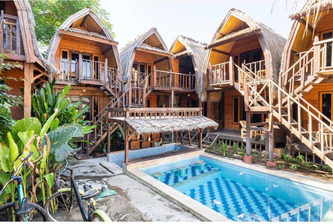 Deep House Bungalows Gili Trawangan Exterior photo