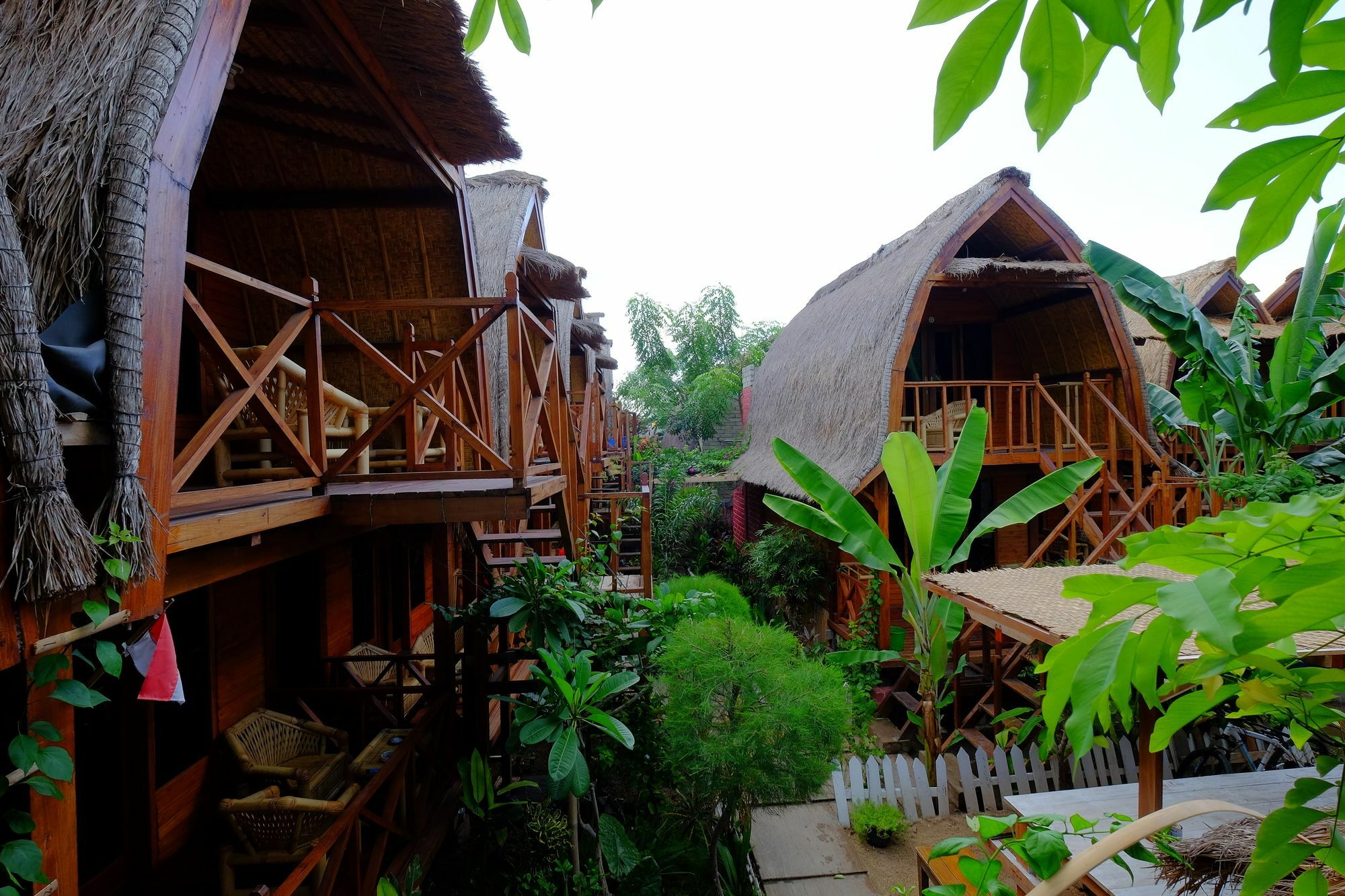 Deep House Bungalows Gili Trawangan Exterior photo