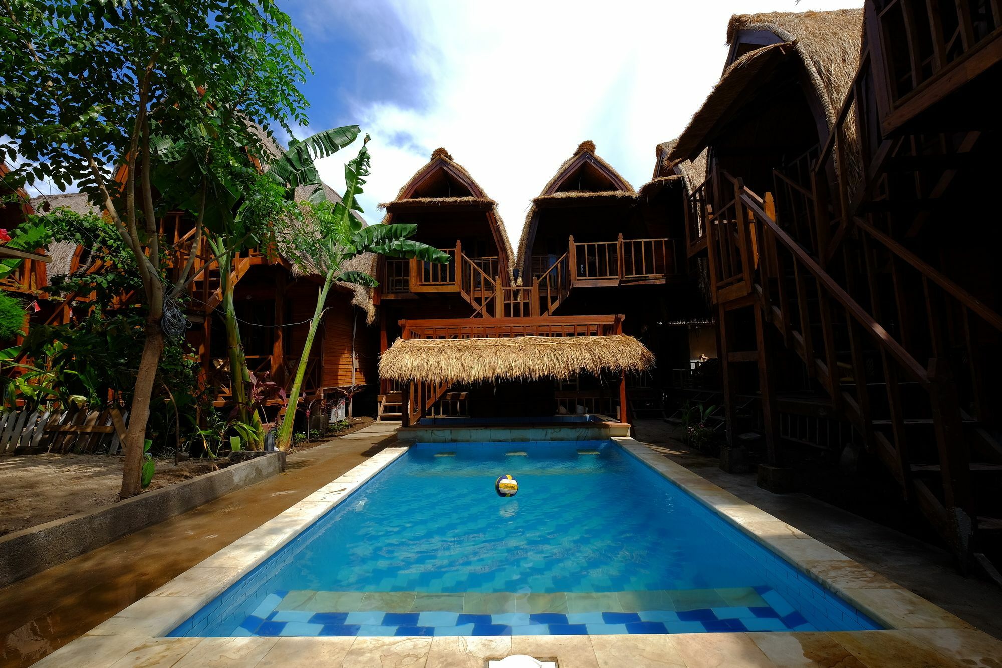 Deep House Bungalows Gili Trawangan Exterior photo