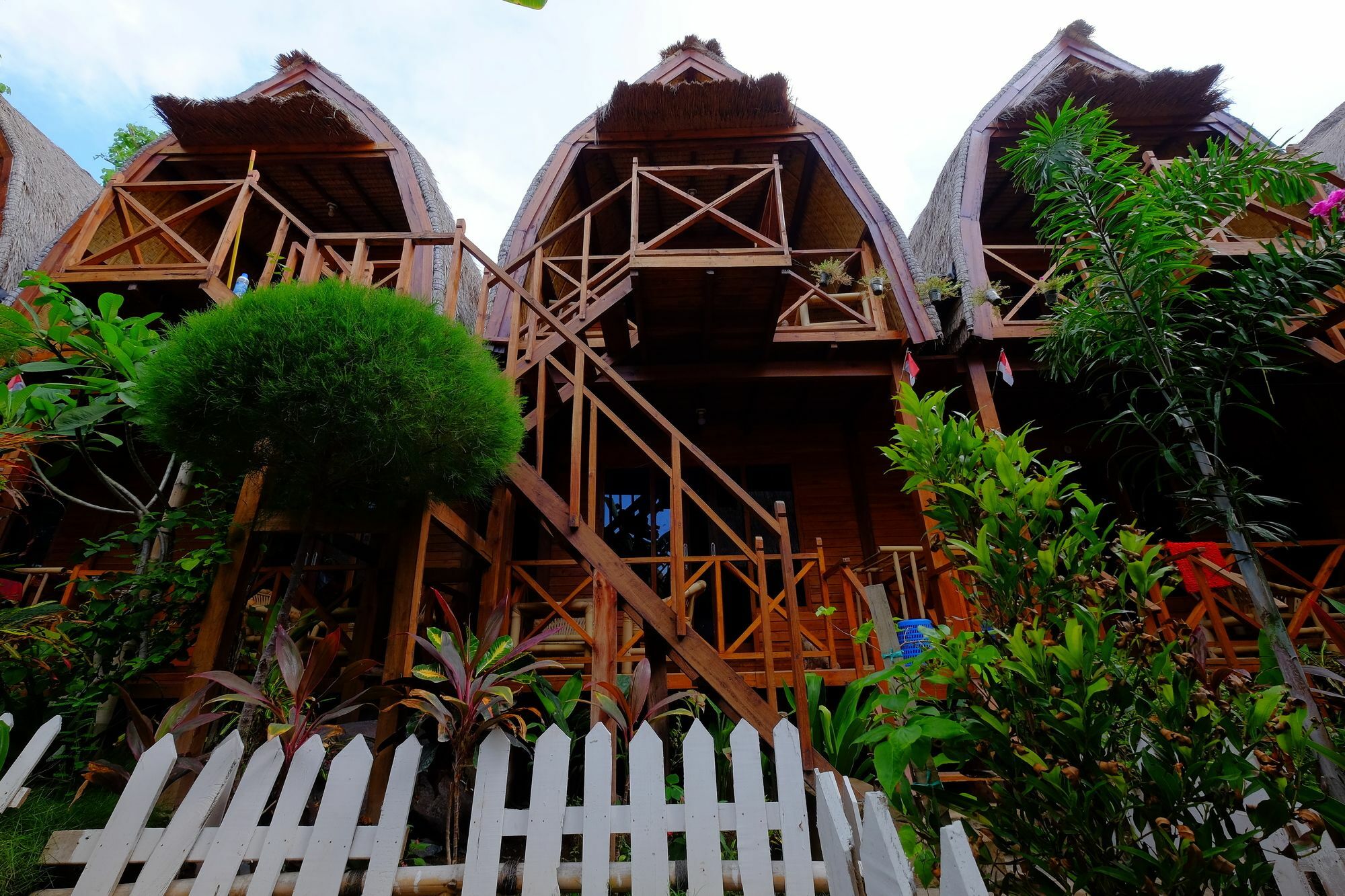 Deep House Bungalows Gili Trawangan Exterior photo